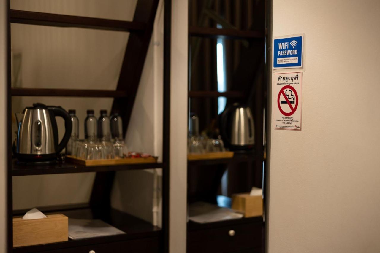 Pakchong Center Poshtel Hotel Buitenkant foto