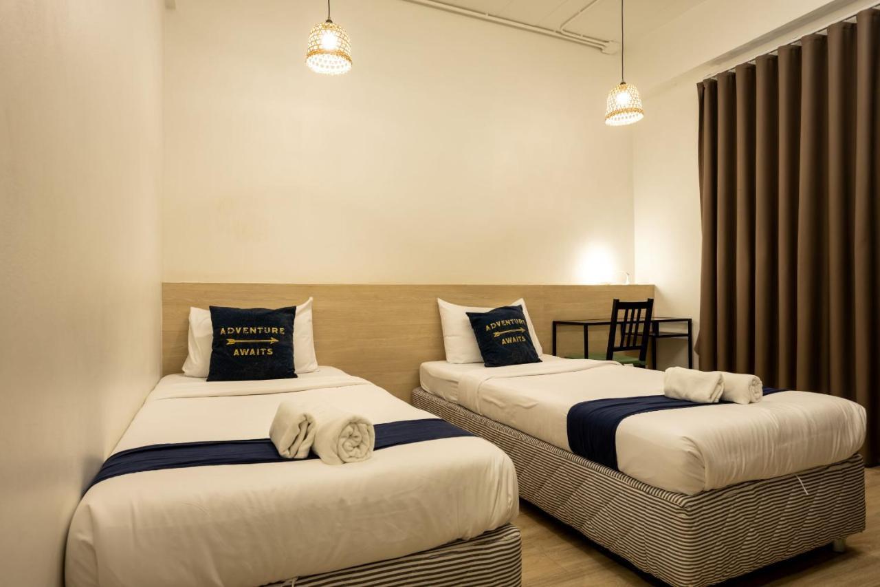 Pakchong Center Poshtel Hotel Buitenkant foto