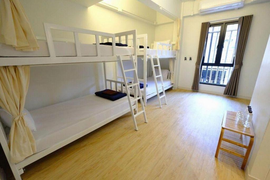 Pakchong Center Poshtel Hotel Buitenkant foto